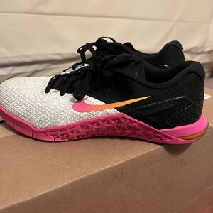 Nike Women's Metcon 4 XD Athletic Shoes - Black, White, Pink, and Orange